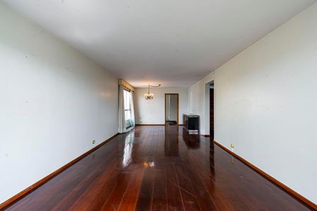 Apartamento para alugar com 3 quartos, 210m² em Brooklin Novo, São Paulo