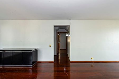 Apartamento para alugar com 3 quartos, 210m² em Brooklin Novo, São Paulo