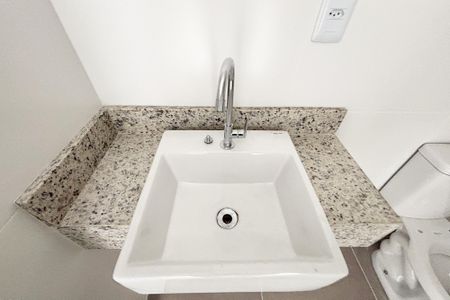 banheiro de kitnet/studio à venda com 1 quarto, 27m² em Jardins, São Paulo