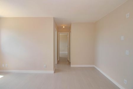 Sala de apartamento para alugar com 2 quartos, 62m² em Jardim Sabará, Porto Alegre