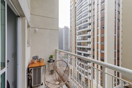 Sacada de apartamento à venda com 1 quarto, 47m² em Moema, São Paulo
