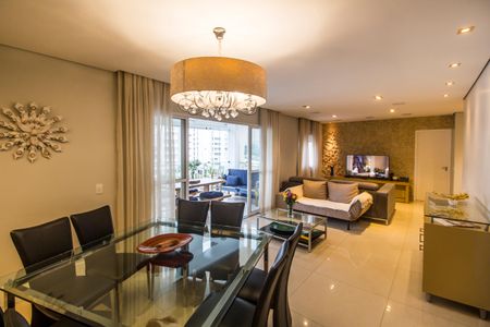 Sala de apartamento para alugar com 3 quartos, 132m² em Tamboré, Santana de Parnaíba