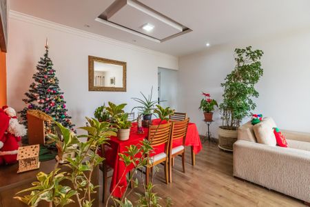 Sala de apartamento para alugar com 3 quartos, 87m² em Jardim Tupanci, Barueri