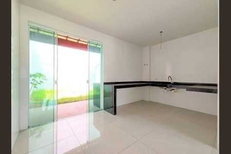Cozinha de casa para alugar com 3 quartos, 105m² em Santa Amelia, Belo Horizonte