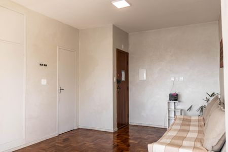 Sala de apartamento para alugar com 1 quarto, 70m² em Barro Preto, Belo Horizonte