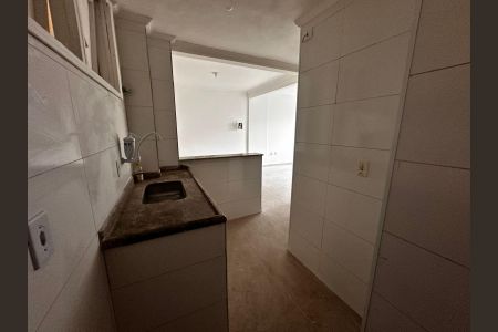 Cozinha de apartamento para alugar com 1 quarto, 50m² em Ilha Porchat, São Vicente