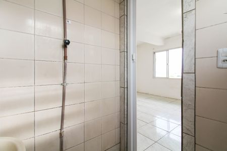 Banheiro de apartamento para alugar com 1 quarto, 50m² em Mathias Velho, Canoas