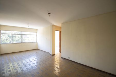 Sala de apartamento para alugar com 2 quartos, 80m² em Trindade, São Gonçalo