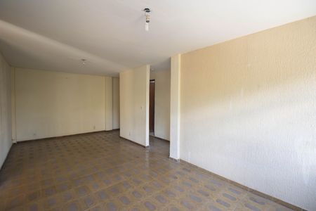 Sala de apartamento para alugar com 2 quartos, 80m² em Trindade, São Gonçalo