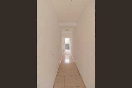 Corredor de casa para alugar com 2 quartos, 80m² em Parada Xv de Novembro, São Paulo