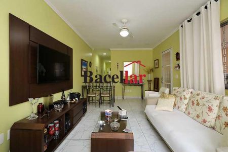 Casa à venda com 3 quartos, 257m² em Sampaio, Rio de Janeiro