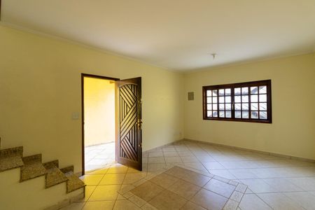 Sala de casa à venda com 3 quartos, 200m² em Vila Salete, São Paulo