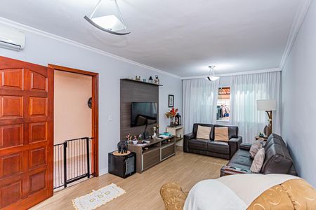 Sala de casa para alugar com 3 quartos, 300m² em Parque Sao Domingos, São Paulo