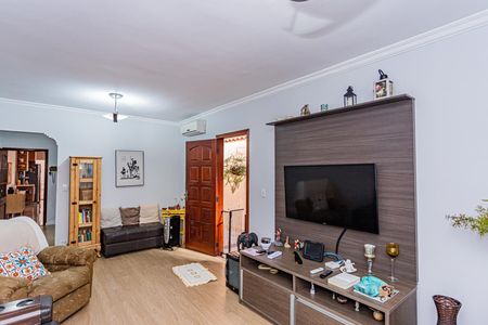 Sala de casa para alugar com 3 quartos, 300m² em Parque Sao Domingos, São Paulo