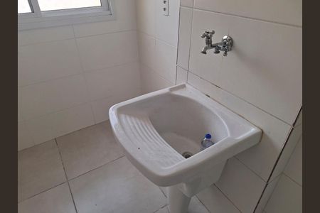 Área de Serviço de apartamento para alugar com 2 quartos, 60m² em Vila Pita, São Paulo