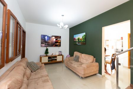 Casa para alugar com 3 quartos, 150m² em Vila Paris, Contagem