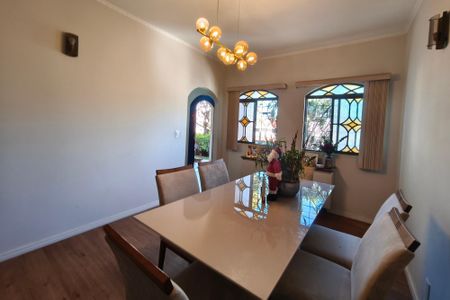 Sala de casa à venda com 4 quartos, 200m² em Jardim Baroneza, Campinas