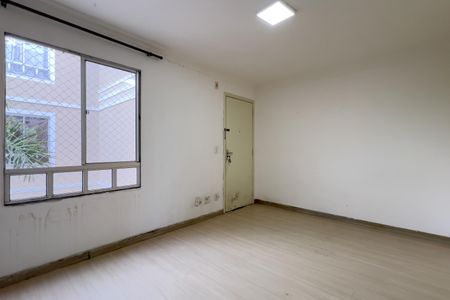 Sala de apartamento para alugar com 2 quartos, 47m² em Água Chata, Guarulhos