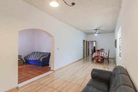 Sala 1 de casa para alugar com 2 quartos, 300m² em Vila Congonhas, São Paulo