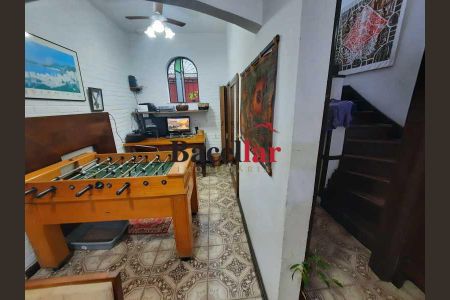 Casa à venda com 5 quartos, 321m² em Rio Comprido, Rio de Janeiro