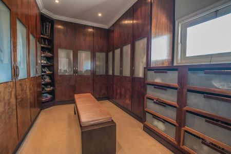 Casa à venda com 6 quartos, 720m² em Parque dos Principes, São Paulo