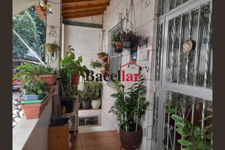 Casa à venda com 2 quartos, 90m² em Benfica, Rio de Janeiro