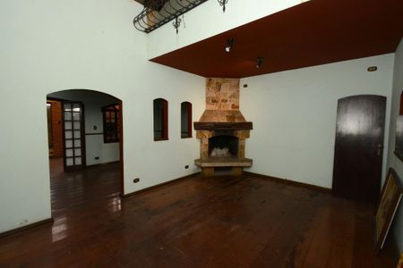 Foto 01 de casa à venda com 5 quartos, 883m² em Capela do Socorro, São Paulo