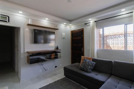 Sala de casa à venda com 3 quartos, 125m² em Jardim Santa Mena, Guarulhos