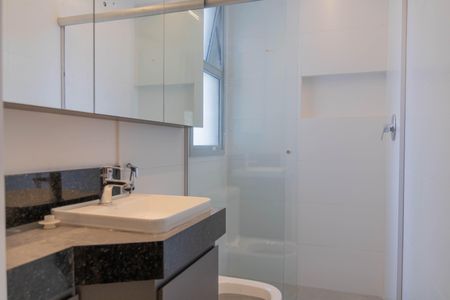 Banheiro da Suíte de kitnet/studio para alugar com 1 quarto, 40m² em Barro Preto, Belo Horizonte