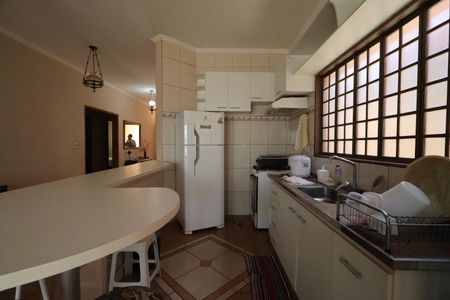 Cozinha de casa para alugar com 3 quartos, 180m² em Planalto Verde, Ribeirão Preto