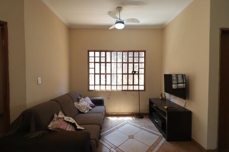 Sala de casa para alugar com 3 quartos, 180m² em Planalto Verde, Ribeirão Preto