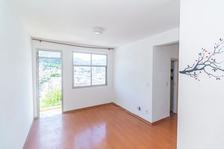 Sala de apartamento para alugar com 2 quartos, 75m² em Praça Seca, Rio de Janeiro