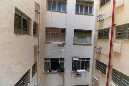 Vista de kitnet/studio para alugar com 1 quarto, 30m² em Centro, Niterói