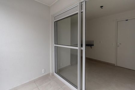 Casa à venda com 2 quartos, 33m² em Parque Industrial Tomas Edson, São Paulo