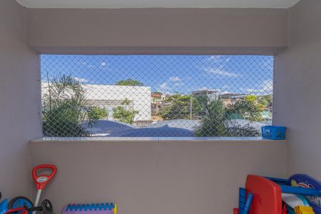 Apartamento à venda com 3 quartos, 70m² em Pompéia, Belo Horizonte