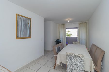Apartamento à venda com 3 quartos, 70m² em Pompéia, Belo Horizonte