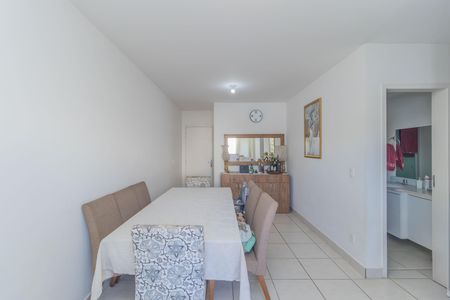 Apartamento à venda com 3 quartos, 70m² em Pompéia, Belo Horizonte