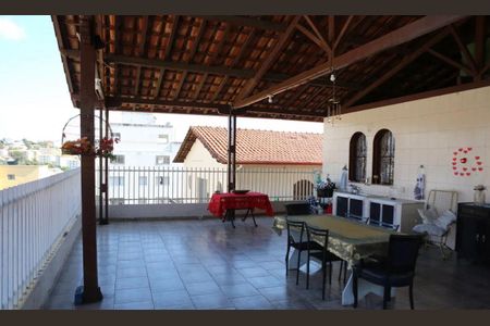 Varanda de casa para alugar com 4 quartos, 331m² em Jardim Vera Cruz, Contagem