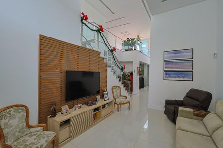 Sala de casa à venda com 3 quartos, 356m² em Castelo, Belo Horizonte