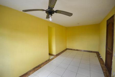 Sala de apartamento para alugar com 3 quartos, 100m² em Parque Sao Vicente, Belford Roxo