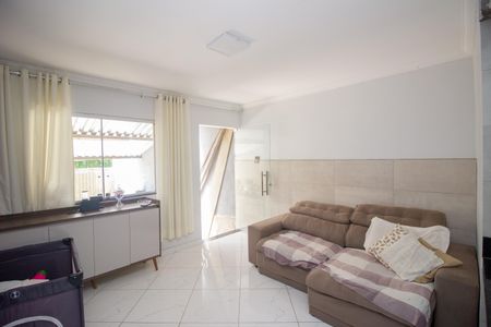 Sala de casa à venda com 2 quartos, 100m² em Tropical, Contagem