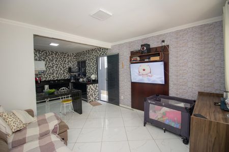 Sala de casa à venda com 2 quartos, 100m² em Tropical, Contagem