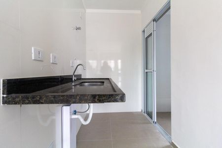 Sala e Cozinha de apartamento à venda com 2 quartos, 33m² em Vila Antonina, São Paulo