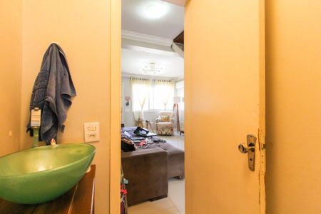 Sala de casa de condomínio à venda com 2 quartos, 86m² em Fátima, Canoas