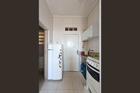 Cozinha de kitnet/studio para alugar com 0 quarto, 28m² em Cidade Ocian, Praia Grande