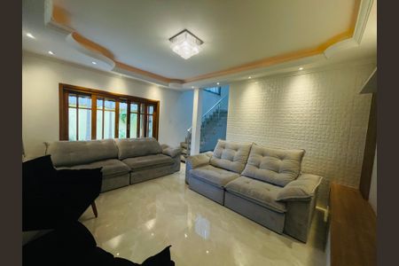 Sala de casa para alugar com 4 quartos, 460m² em Jardim Presidente Dutra, Guarulhos