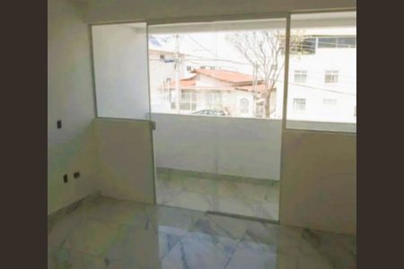 Varanda de casa para alugar com 3 quartos, 105m² em Sinimbu, Belo Horizonte