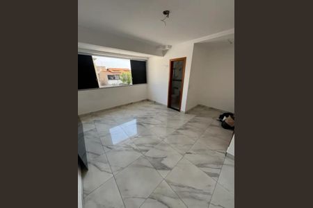 Quarto de casa para alugar com 3 quartos, 105m² em Sinimbu, Belo Horizonte