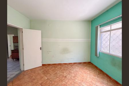 Casa à venda com 3 quartos, 180m² em São Tomaz, Belo Horizonte