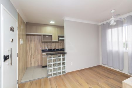 Sala de apartamento à venda com 2 quartos, 45m² em Jardim Helena, São Paulo